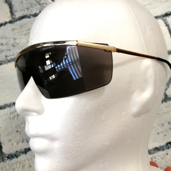 Vintage shield style sunglasses - Picture 4 of 6
